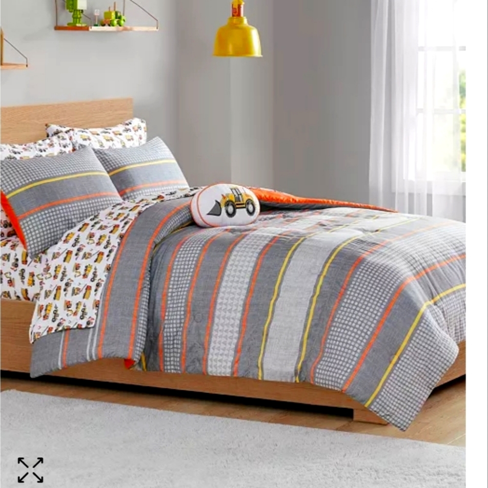 Urban Dream Franky 8pc full Comforter set